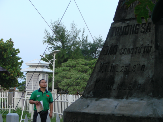 [-]Người[-]của[-]Ngành[-][-]khí[-]tượng[-]thủy[-]văn[-]làm[-]báo[-]
